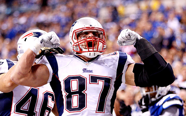 rob-gronkowski-sergio-brown-stands.jpg